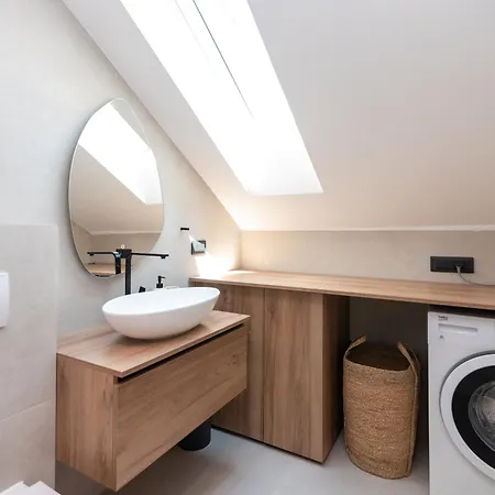 Brand New & Stylish Beachfront Next To Bacvice * Σπλιτ