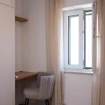 Brand New & Stylish Beachfront Next To Bacvice Apartment