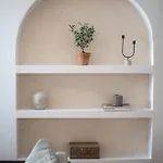 Brand New & Stylish Beachfront Next To Bacvice Apartment *